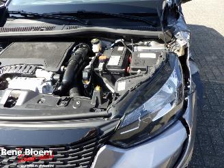 Peugeot 2008 1.2 PureTech Active 101pk picture 18