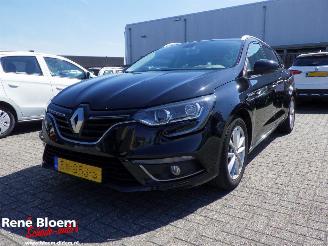 skadebil auto Renault Mégane 1.2 Tce Limited Navi 131pk 2018/5