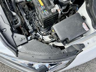 Hyundai Ioniq Comfort EV 120pk aut + f1 flippers - nap - 2x laadkabels - navi - camera - front + line assist - keyless entry + start picture 83