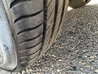 Hyundai Ioniq Comfort EV 120pk aut + f1 flippers - nap - 2x laadkabels - navi - camera - front + line assist - keyless entry + start picture 66