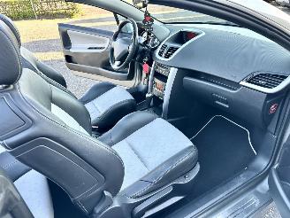 Peugeot 207 CC 1.6 VTi 120pk automaat Roland Garros - nap - clima - cruise - pdc - bi color leer - 4x nieuwe banden picture 18