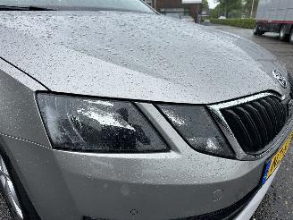 Skoda Octavia 1.0 TSI 115pk 6-bak Greentech Amb Bus sedan - navi - clima - cruise - pdc v+a - licht + regensensor picture 90