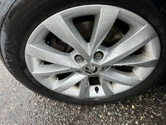 Skoda Octavia 1.0 TSI 115pk 6-bak Greentech Amb Bus sedan - navi - clima - cruise - pdc v+a - licht + regensensor picture 76