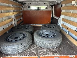 Renault Trafic 1.6 dCi 90pk 6-bak T29 L2/H1 Comfort - nap - 3.pers - navi - airco - cruise - aux - usb - privacy glass - facelift picture 11