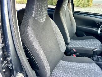 Peugeot 108 1.0 e-VTi 72pk Active 5drs - 96dkm nap - airco - led - elektr pakket - aux - usb - privacy glass - bwjr 2021 picture 44