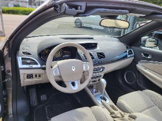 Renault Mégane schadevrije NWE APK AUTOMAAT Cabriolet 1.5 dCi Dynamique picture 3