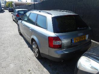 Audi A4 Avant 2.0 Benzine picture 4