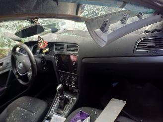 Volkswagen Golf 1.4TSI picture 5