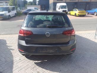 Volkswagen Golf 1.4TSI picture 4