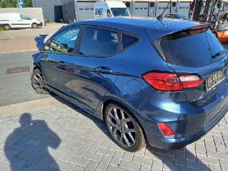 Ford Fiesta  picture 4