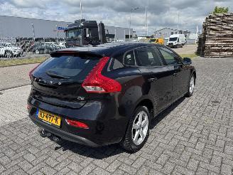 Volvo V-40 2.0 D2 R-Design picture 9