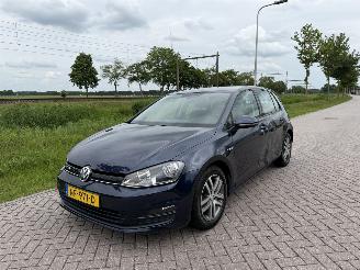 skadebil auto Volkswagen Golf 1.0 TSi 85Kw Clima - Navi 2017/1