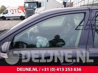 Volvo S-60 S60 I (RS/HV), Sedan, 2000 / 2010 2.4 20V 140 picture 13