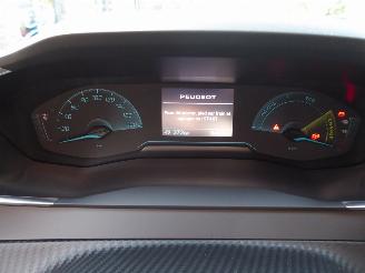 Peugeot 208 e- Active Pack picture 21