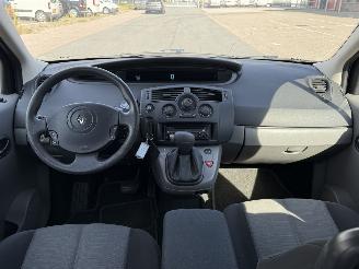 Renault Grand-scenic 2.0 16v 7-PERS AUTOMAAT picture 4