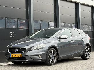 bruktbiler auto Volvo V-40 1.6 D2 R-Design 2013/6