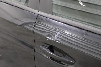 Peugeot 208  picture 9