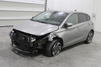 skadebil auto Hyundai I-20 i20 2022/9