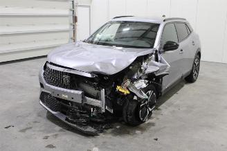 krockskadad bil auto Peugeot 2008  2024/3