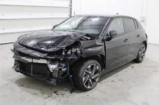 Damaged car Peugeot 308  2023/5