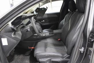 Peugeot 308  picture 9