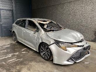 Uttjänta bilar auto Toyota Corolla Corolla Touring Sport Combi 1.8 16V Hybrid Combi/o  Benzine 1.798cc 72kW (98pk) FWD 2021/5