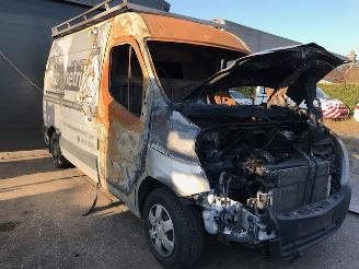 Vrakbiler auto Opel Movano Combi Bus 2020 2.3 CDTi 16V FWD Bus  Diesel 2.299cc 110kW (150pk) FWD 2020/1