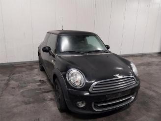 Vrakbiler auto Mini Cooper Mini (R56), Hatchback, 2006 / 2013 1.6 Cooper D 16V 2013/8