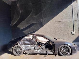 Porsche Taycan  picture 2