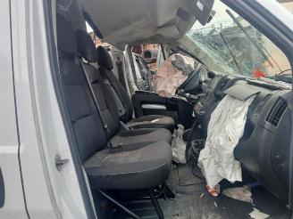 Peugeot Boxer Boxer (U9), Van, 2006 2.2 Blue HDi 140 picture 12