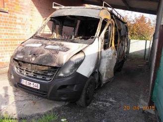 Salvage car Renault Master 2300cc diesel 2013/1