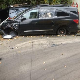Vrakbiler auto Ssang yong Rodius  2005/1
