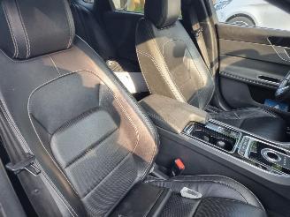 Jaguar XF 20d Aut. Rsport Pano Navi Led picture 18
