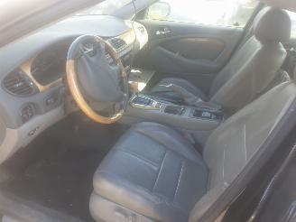 Jaguar S-type 4.0 v8 picture 4