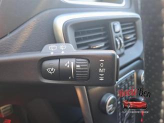 Volvo V-40 V40 (MV), Hatchback 5-drs, 2012 / 2019 2.0 D3 16V picture 30