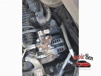 Volvo V-40 V40 (MV), Hatchback 5-drs, 2012 / 2019 2.0 D3 16V picture 18