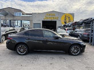 Coche accidentado Alfa Romeo Giulia SUPER 2019/7