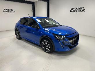 krockskadad bil auto Peugeot 208 GT LINE 2021/1