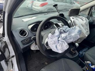 Ford Fiesta TITANIUM picture 21