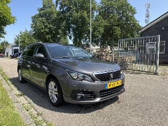 Peugeot 308 1.2 PureTech Blue Lease Executive picture 8