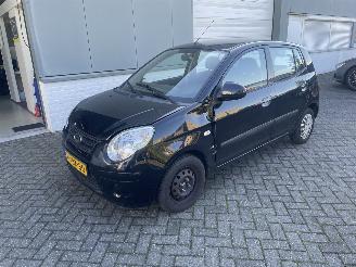 Auto incidentate Kia Picanto 1.1 X-clusive Airco 2009/4