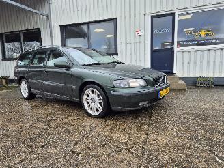 Volvo V-70 2.3 T-5 picture 1