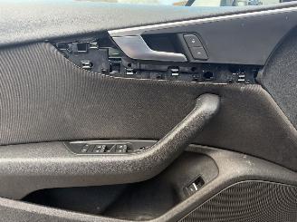 Audi A4 Avant 1.4 TFSI Automaat ( DIEFSTAL SCHADE ) picture 13