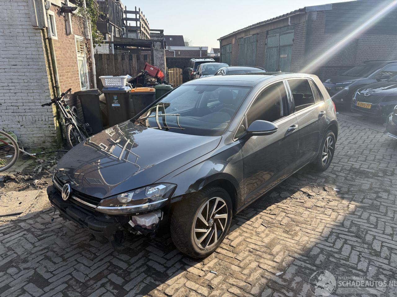 Volkswagen Golf 1.6 TDI