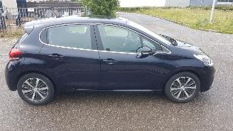  Peugeot 208 ALLURE  110PK 2019/11