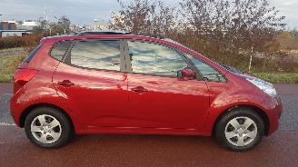 krockskadad bil auto Kia Venga AUTOMAAT...PANODAK.. 2011/4